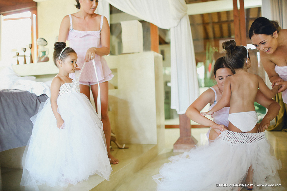 Axioo: That Sunshiny Retro Vibe